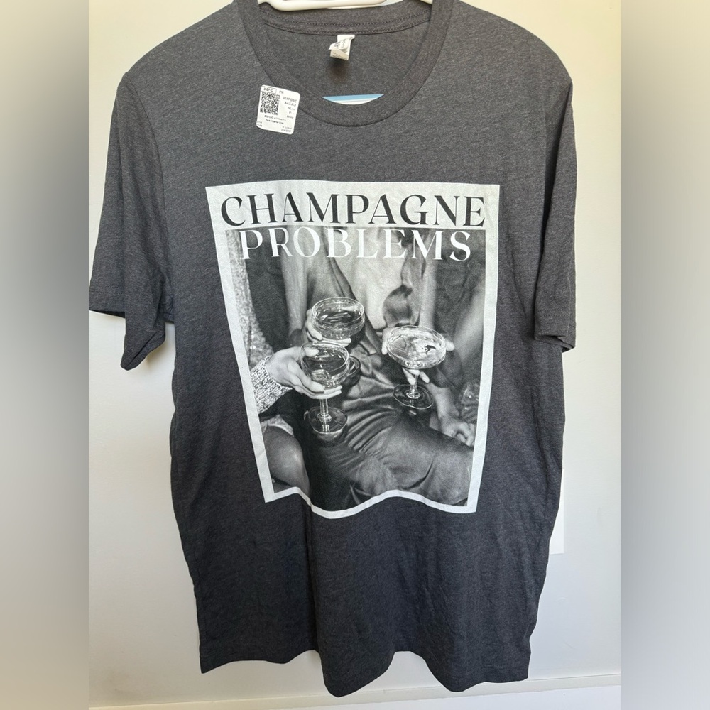 Bella + Canvas size large graphic t-shirt NWT